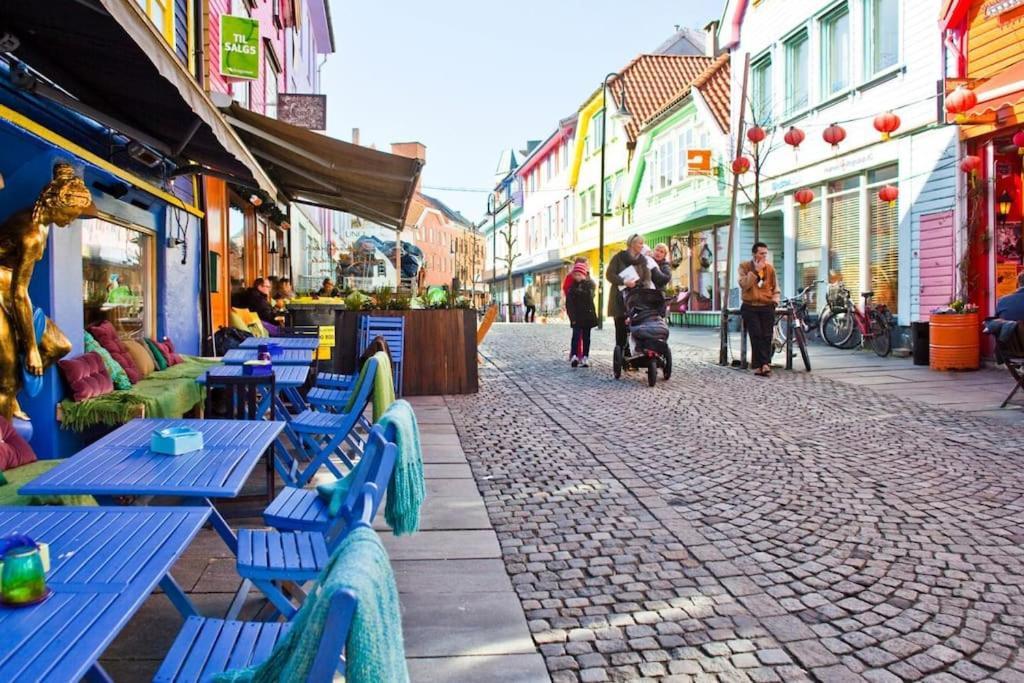 Practical Basement Apt With All Home Comforts Close To City Centre Stavanger Exteriér fotografie